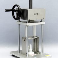 Точне розрізання ПЕТ преформ